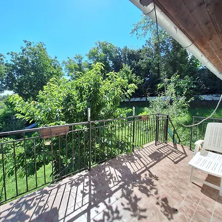 Kuca Za Odmor Sara Cortanovci