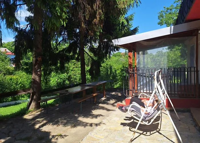 Kuca Za Odmor Sara 펜션 Cortanovci